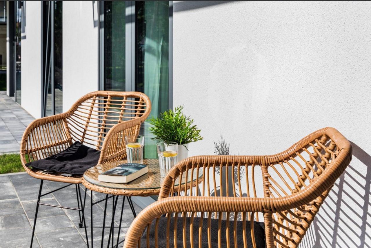 Jantaris B1 - Apartament 20M Od Plazy Mielno  Eksteriør billede